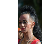 Rostro de una mujer trans
