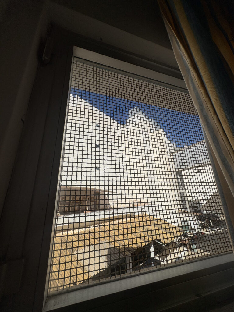 Ventana con reja