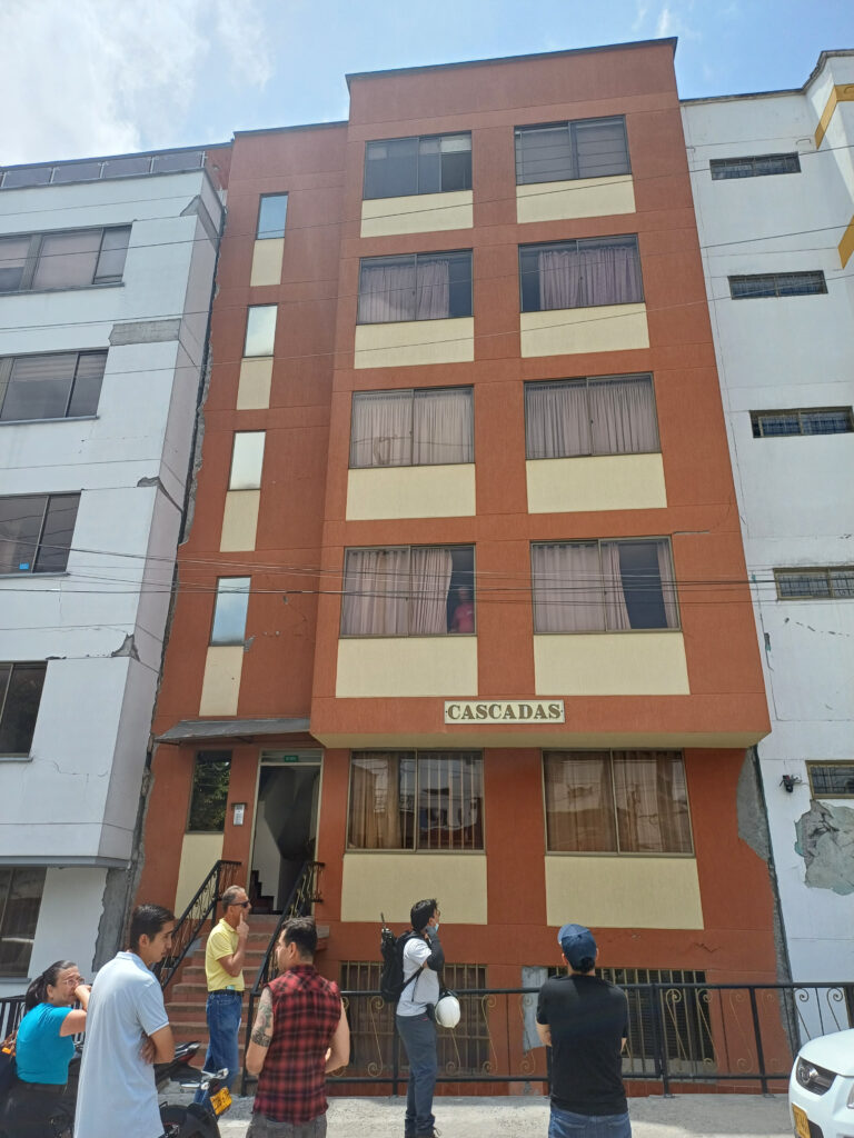 Chipre: muchas grietas y cero turistas