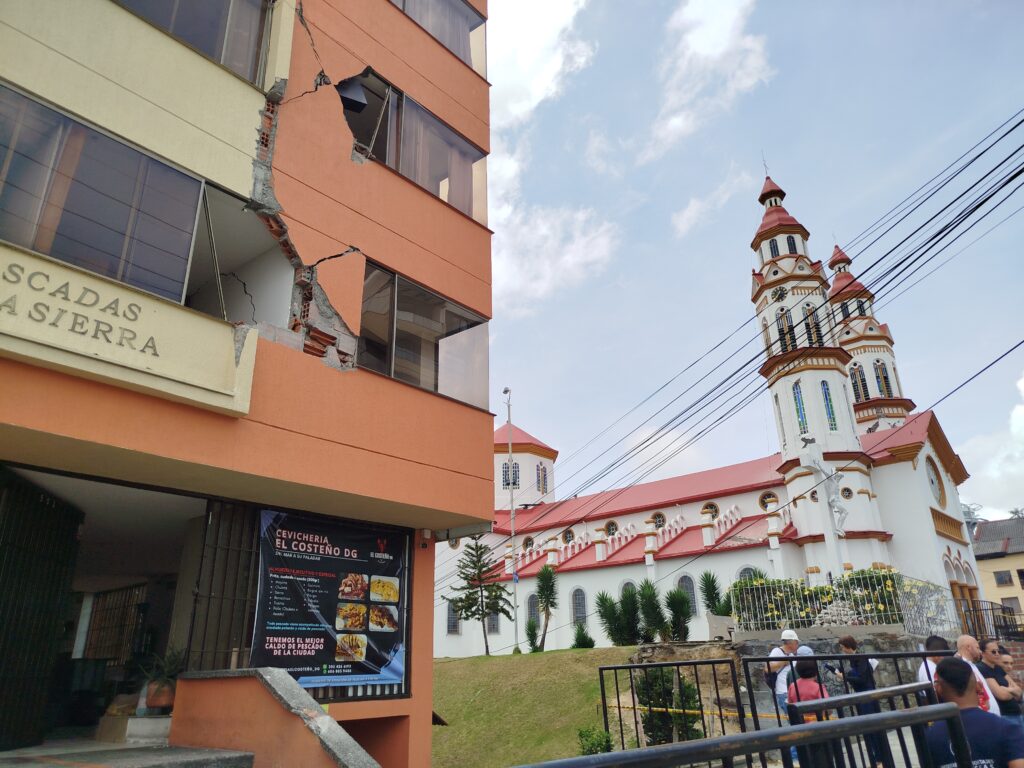 Chipre: muchas grietas y cero turistas