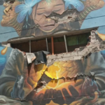 Mural resquebrajado por terremoto