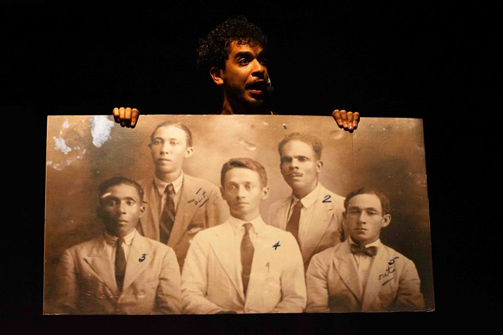 Picados por el bicho del teatro