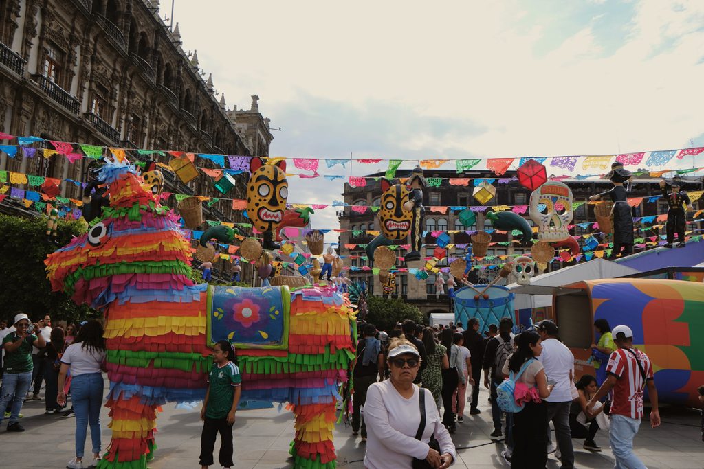 El fútbol en la calle, cinco momentos desde las esquinas del Mundial