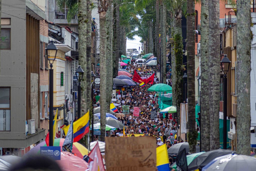 Manizales también protestó Manizales también protestó