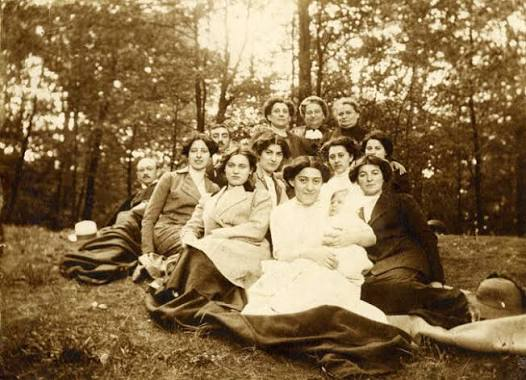 Jantipa, una novela entre la historia y la filosofía Jantipa, una novela entre la historia y la filosofía