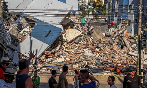 Escombros por el terremoto