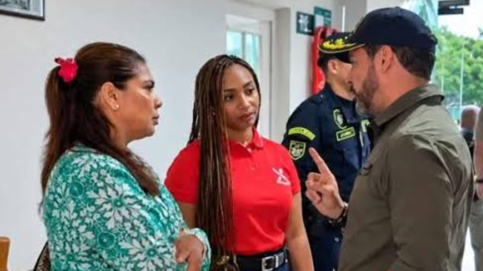 En un video difundido de manera masiva el presidente Abelardo de la Espriella recriminó a gobernadora la gobernadora de San Andrés, Girley Ordóñez, y a la representante Jay Pang.