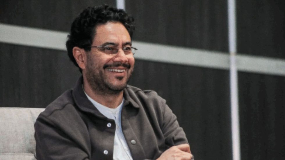 Iván Cepeda Castro espera ser elegido hoy como candidato presidencial.