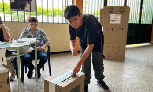 El 19 de octubre se realizaron elecciones de consejos de juventud en todo el país.