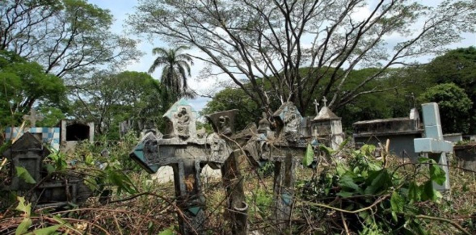Camposanto de Armero.  / Crédito:  Fotografía del diario El Clarín