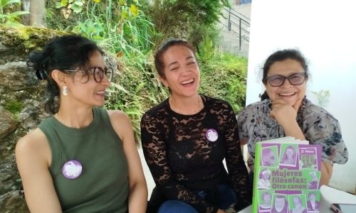 Las profesoras Marcela Castillo Villegas, Diana Hoyos Valdés y Diana Carolina Arbeláez Echeverri, coautoras de "Mujeres filósofas: otro canon". /