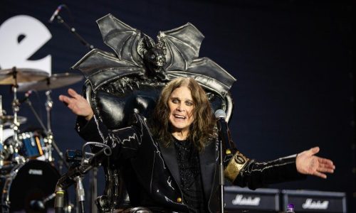 Ozzy Osbourne, de 76 años, en su última presentación en vivo, el pasado 5 de julio en Birminham (Inglaterra). /