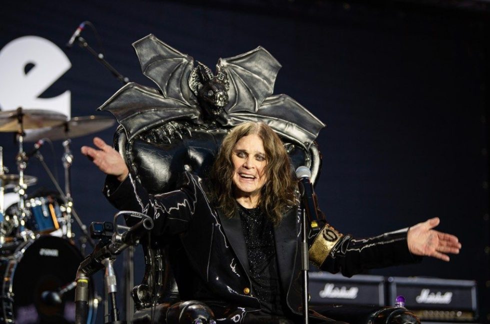 Ozzy Osbourne, de 76 años, en su última presentación en vivo, el pasado 5 de julio en Birminham (Inglaterra). /