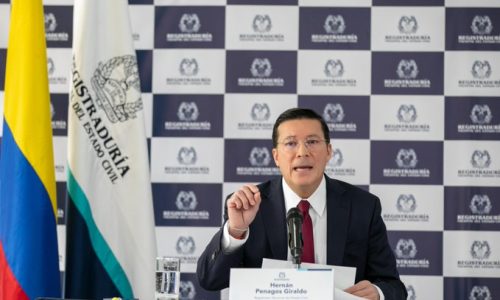 Hernán Penagos, registrador nacional, en la rueda de prensa en la que anunció su decisión sobre la consulta popular.