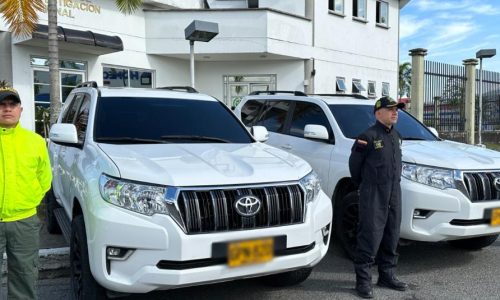 Camionetas de alta gama incautadas por la Policía en Pereira. Foto/ Sijín