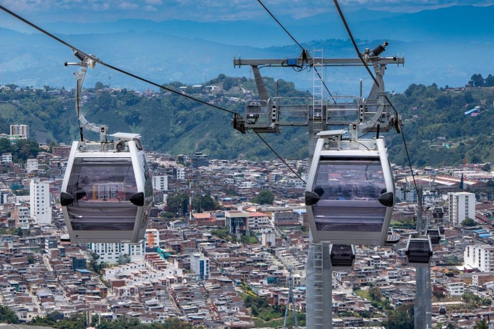 La nueva línea 3 del cable aéreo, que une a El Cable con el Terminal, conecta con las líneas que van a Villamaría y a Betania y Fundadores. /