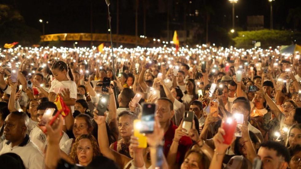 El 30 de agosto Pereira cumplió 163 años. No hubo Fiestas de la Cosecha, pero la ciudadanía se reunió para conmemorar en medio del duelo.