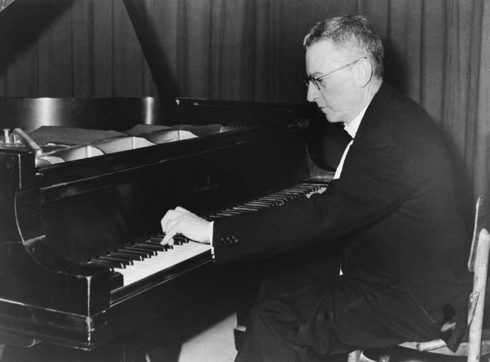 El pianista Paul Carl Hermann Wittgenstein (1887 - 1961) perdió el brazo derecho durante la Primera Guerra Mundial. Encargó a compositores, como Ravel y Prokófiev,  piezas para ser interpretadas con la mano izquierda. / Foto: Tomada de https://www.zellamsee-kaprun.com/
